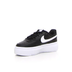 Donna NIKE Sneakers Sportive<Court Vision Alta sneaker